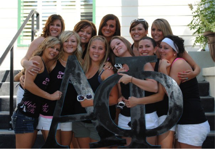 Alyssa Matsuoka with her Alpha Phi sisters